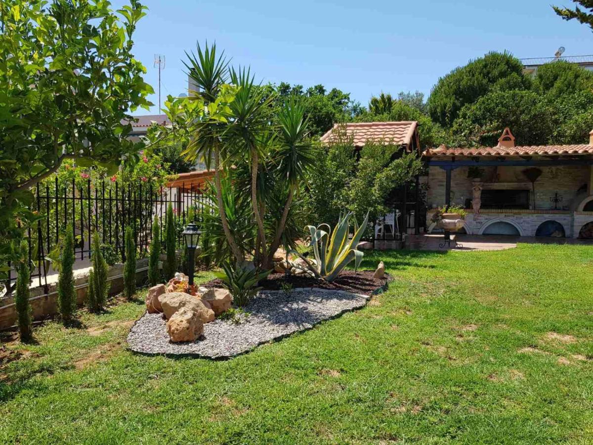 Villa Casa Denva à Kalivia Thorikou Extérieur photo